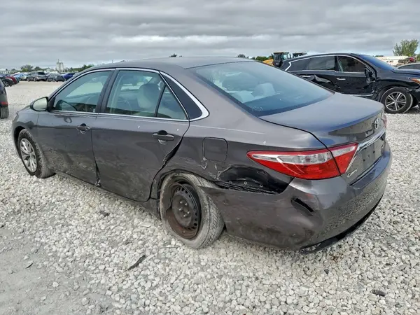 4T4BF1FK7GR584097 2016 TOYOTA CAMRY - Image 2
