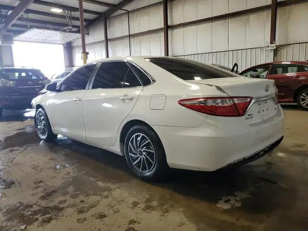 4T4BF1FK8GR517055 2016 TOYOTA CAMRY - Image 2