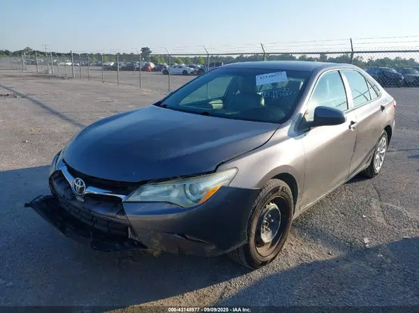 4T4BF1FK8GR521509 2016 TOYOTA CAMRY - Image 2