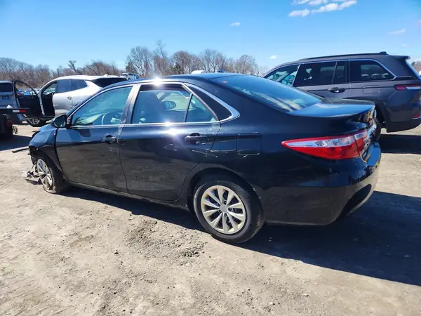 4T4BF1FK8GR523700 2016 TOYOTA CAMRY - Image 2