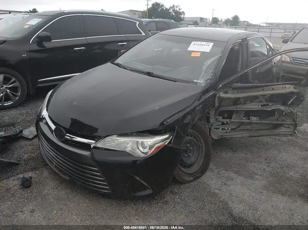 4T4BF1FK8GR526371 2016 TOYOTA CAMRY - Image 2