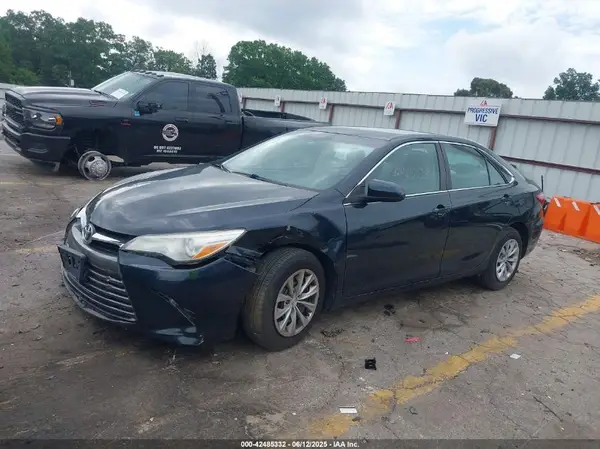 4T4BF1FK8GR531277 2016 TOYOTA CAMRY - Image 2