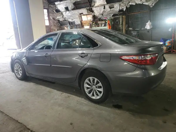 4T4BF1FK8GR531425 2016 TOYOTA CAMRY - Image 2