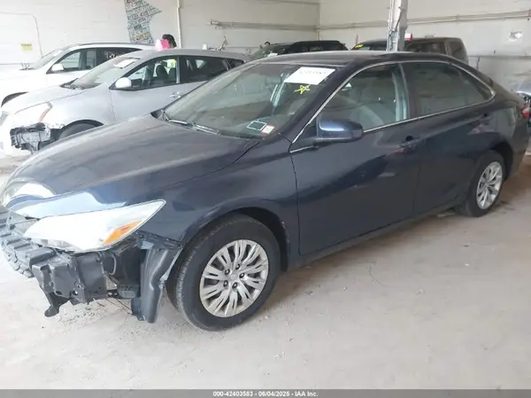 4T4BF1FK8GR534258 2016 TOYOTA CAMRY - Image 2