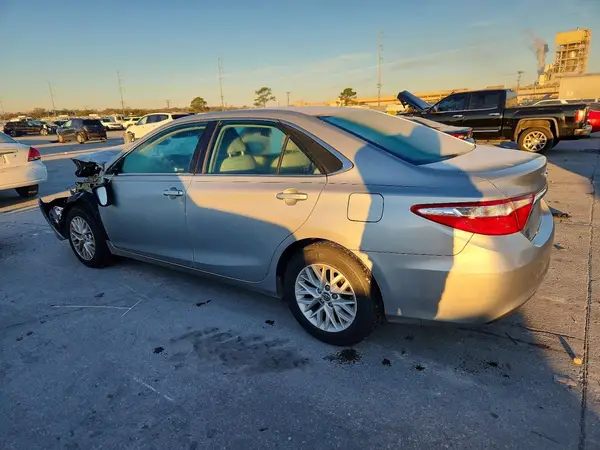 4T4BF1FK8GR538942 2016 TOYOTA CAMRY - Image 2