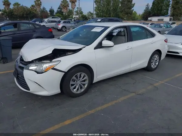 4T4BF1FK8GR542876 2016 TOYOTA CAMRY - Image 2