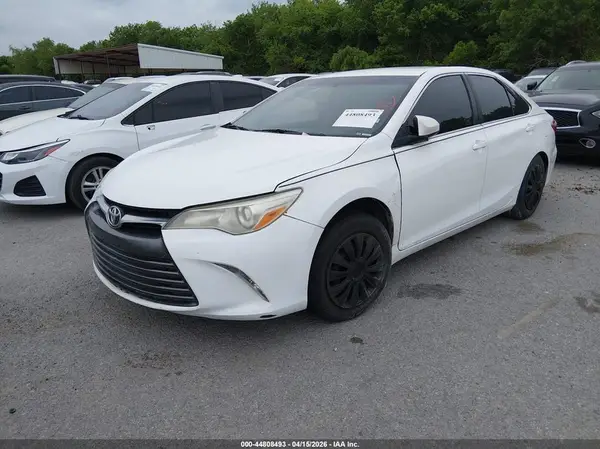 4T4BF1FK8GR546927 2016 TOYOTA CAMRY - Image 2