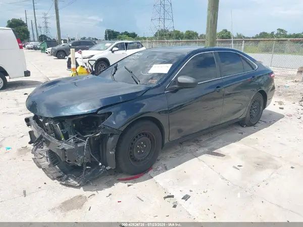 4T4BF1FK8GR547818 2016 TOYOTA CAMRY - Image 2