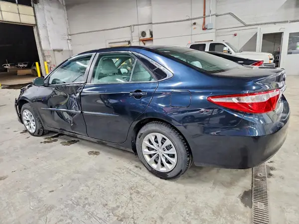 4T4BF1FK8GR550539 2016 TOYOTA CAMRY - Image 2