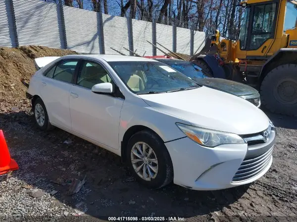 4T4BF1FK8GR560472 2016 TOYOTA CAMRY - Image 1
