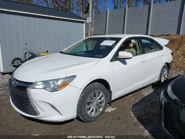 4T4BF1FK8GR560472 2016 TOYOTA CAMRY - Image 2