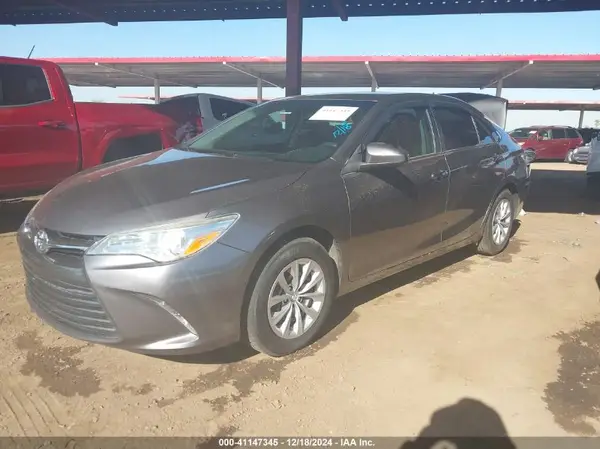 4T4BF1FK8GR569916 2016 TOYOTA CAMRY - Image 2