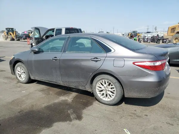 4T4BF1FK8GR572394 2016 TOYOTA CAMRY - Image 2