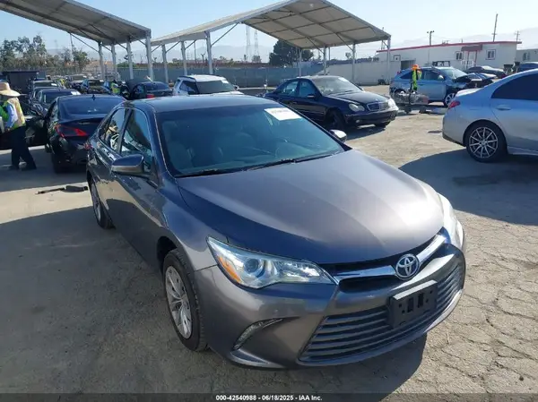 4T4BF1FK8GR572928 2016 TOYOTA CAMRY - Image 1