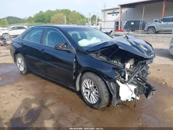 4T4BF1FK8GR573013 2016 TOYOTA CAMRY - Image 1