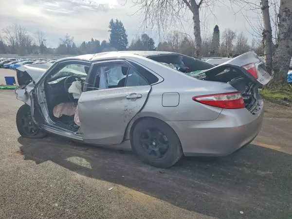 4T4BF1FK8GR577191 2016 TOYOTA CAMRY - Image 2
