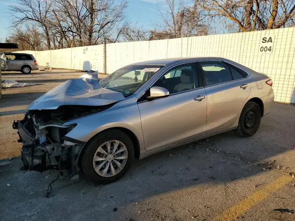 4T4BF1FK8GR577756 2016 TOYOTA CAMRY - Image 1