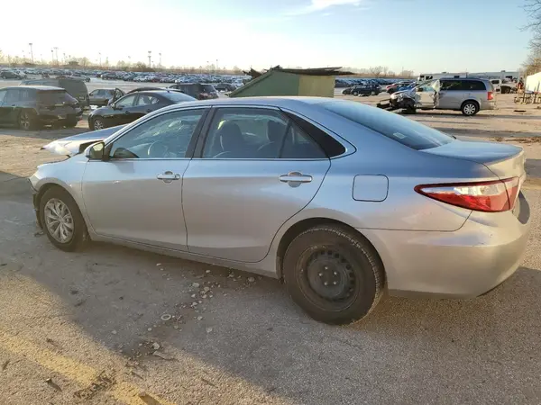 4T4BF1FK8GR577756 2016 TOYOTA CAMRY - Image 2