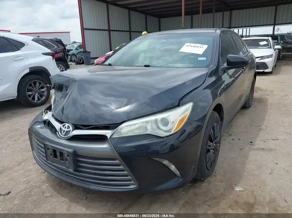 4T4BF1FK9GR518666 2016 TOYOTA CAMRY - Image 2