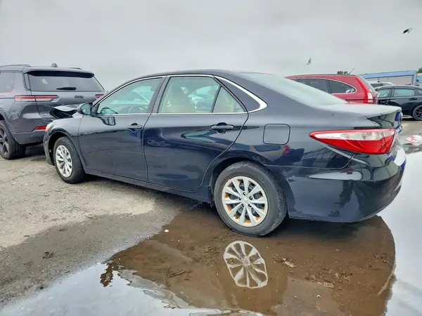 4T4BF1FK9GR520658 2016 TOYOTA CAMRY - Image 2