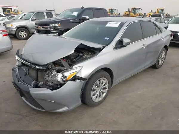4T4BF1FK9GR524032 2016 TOYOTA CAMRY - Image 2