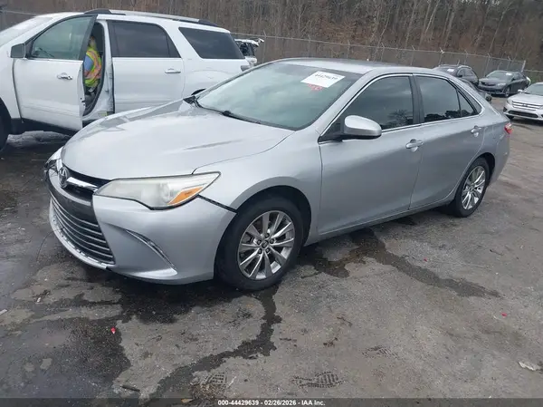 4T4BF1FK9GR524256 2016 TOYOTA CAMRY - Image 2