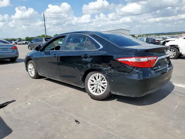 4T4BF1FK9GR528064 2016 TOYOTA CAMRY - Image 2