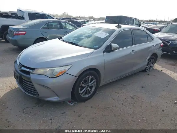 4T4BF1FK9GR529621 2016 TOYOTA CAMRY - Image 2