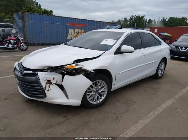 4T4BF1FK9GR542854 2016 TOYOTA CAMRY - Image 2