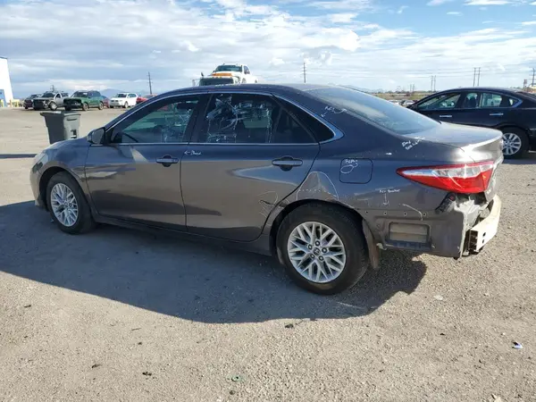 4T4BF1FK9GR544295 2016 TOYOTA CAMRY - Image 2