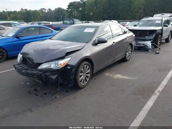 4T4BF1FK9GR544698 2016 TOYOTA CAMRY - Image 2