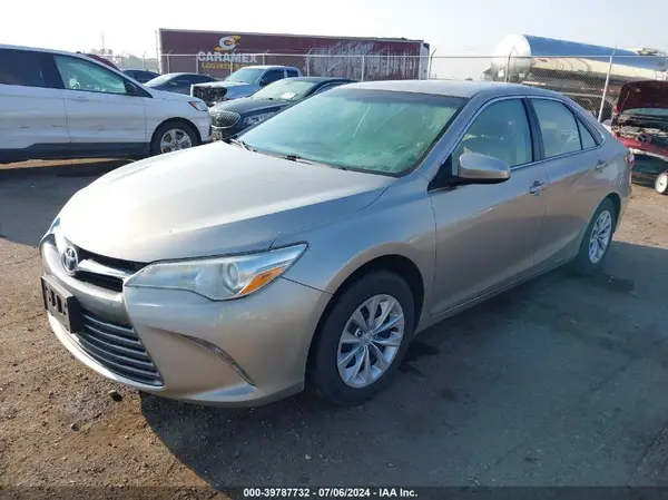 4T4BF1FK9GR544751 2016 TOYOTA CAMRY - Image 2