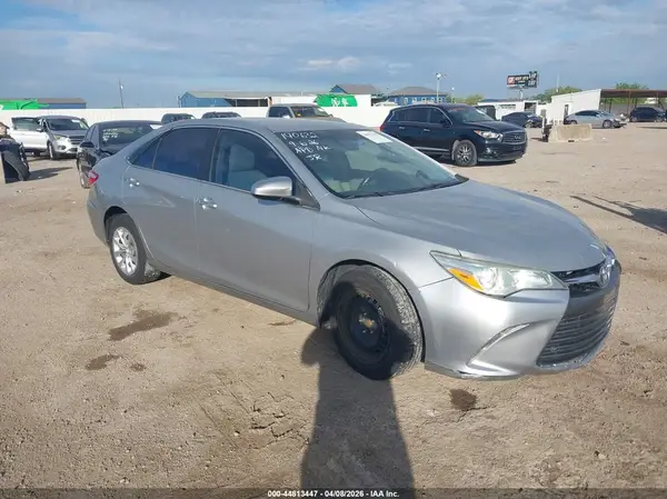 4T4BF1FK9GR547696 2016 TOYOTA CAMRY - Image 1