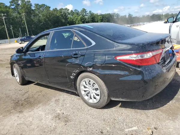 4T4BF1FK9GR550078 2016 TOYOTA CAMRY - Image 2