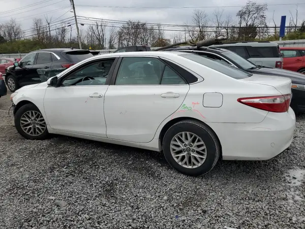 4T4BF1FK9GR551134 2016 TOYOTA CAMRY - Image 2
