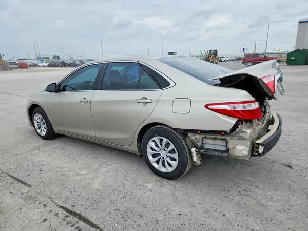 4T4BF1FK9GR556835 2016 TOYOTA CAMRY - Image 2