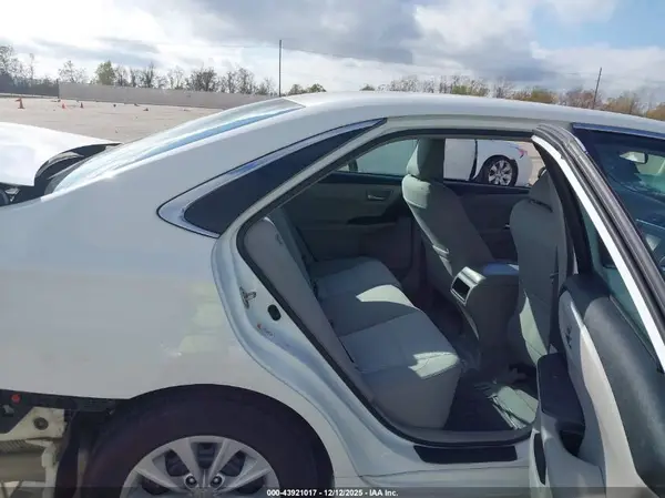 4T4BF1FK9GR558116 2016 TOYOTA CAMRY - Image 8