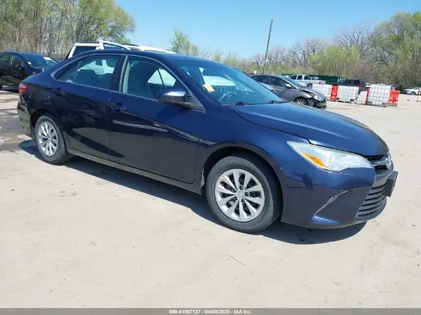 4T4BF1FK9GR558584 2016 TOYOTA CAMRY - Image 1