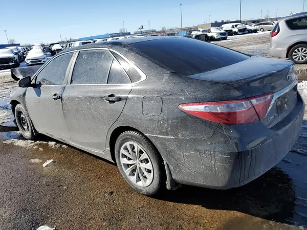 4T4BF1FK9GR560545 2016 TOYOTA CAMRY - Image 2