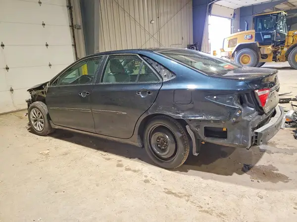 4T4BF1FK9GR561002 2016 TOYOTA CAMRY - Image 2