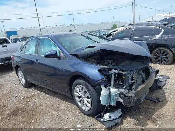 4T4BF1FK9GR564322 2016 TOYOTA CAMRY - Image 1