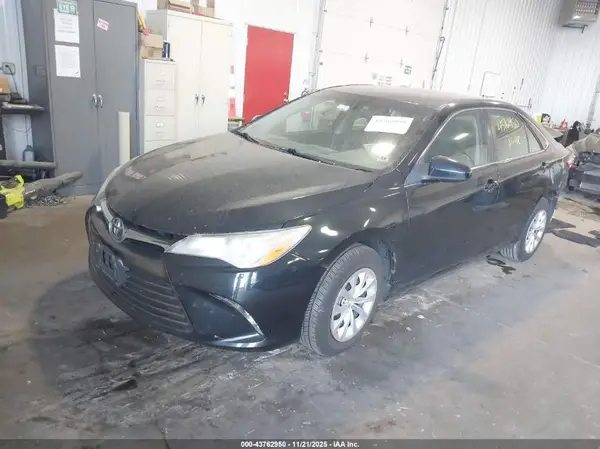 4T4BF1FK9GR564451 2016 TOYOTA CAMRY - Image 2