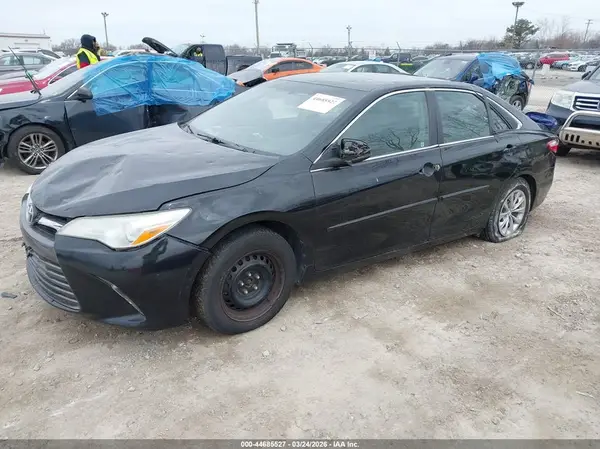 4T4BF1FK9GR565521 2016 TOYOTA CAMRY - Image 2