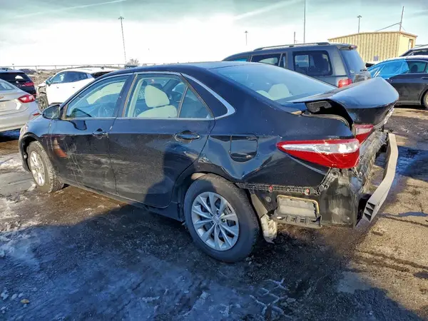 4T4BF1FK9GR565860 2016 TOYOTA CAMRY - Image 2