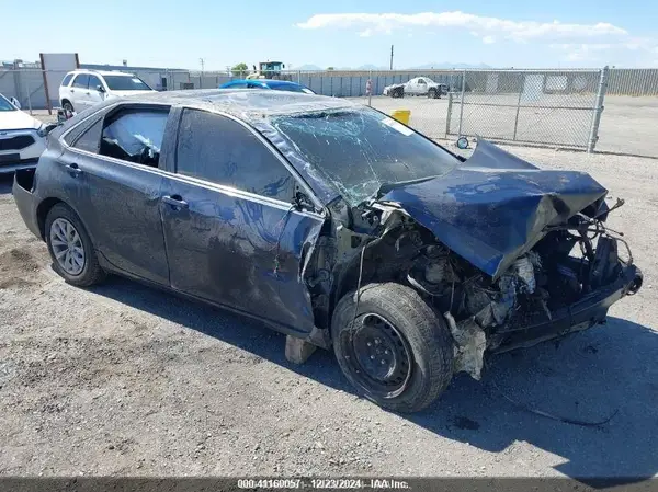4T4BF1FK9GR566877 2016 TOYOTA CAMRY - Image 1
