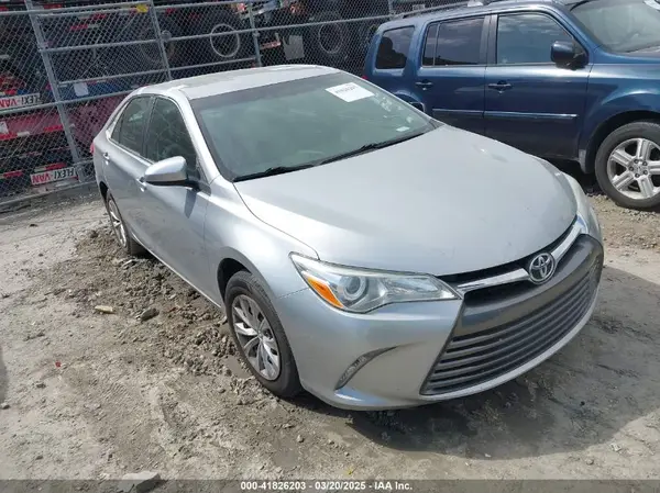 4T4BF1FK9GR567270 2016 TOYOTA CAMRY - Image 1
