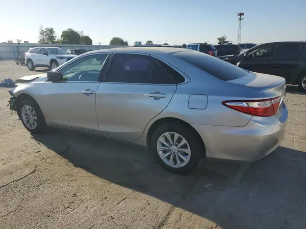 4T4BF1FK9GR567611 2016 TOYOTA CAMRY - Image 2