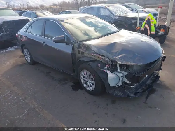 4T4BF1FK9GR568354 2016 TOYOTA CAMRY - Image 1