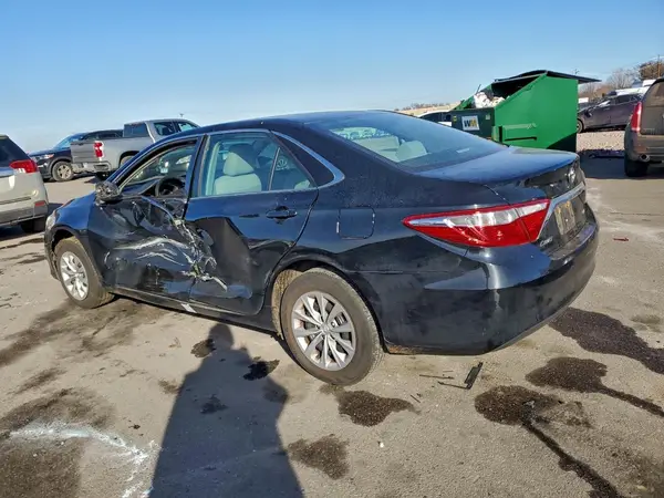 4T4BF1FK9GR568905 2016 TOYOTA CAMRY - Image 2