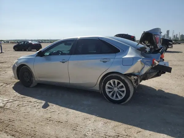 4T4BF1FK9GR571707 2016 TOYOTA CAMRY - Image 2